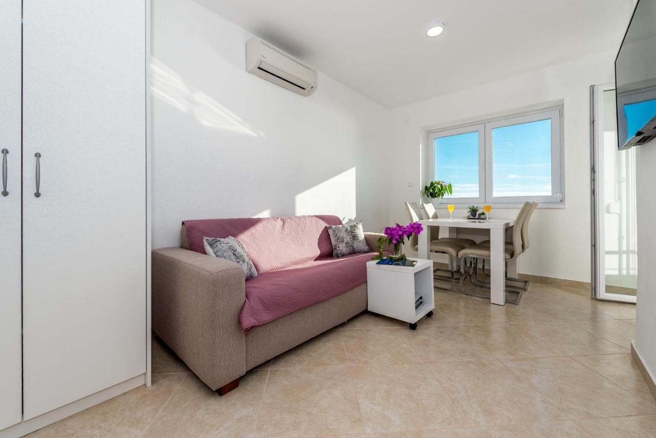 Villa Mirta Тисно Экстерьер фото
