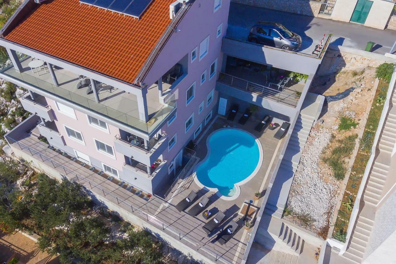 Villa Mirta Тисно Экстерьер фото