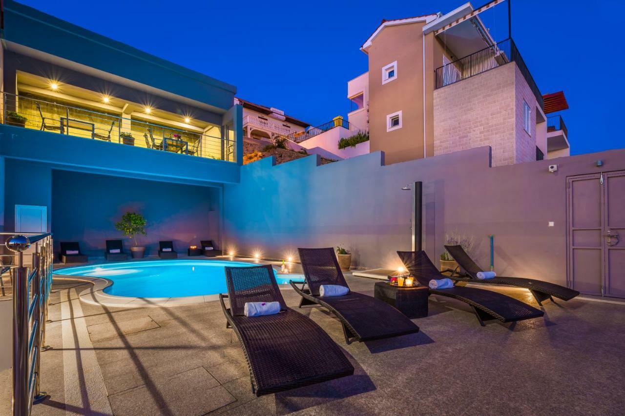 Villa Mirta Тисно Экстерьер фото