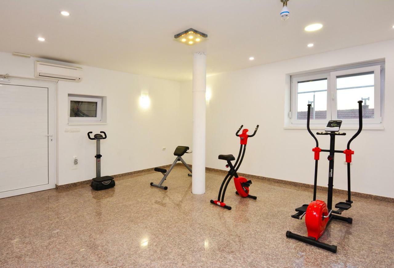 Villa Mirta Тисно Экстерьер фото